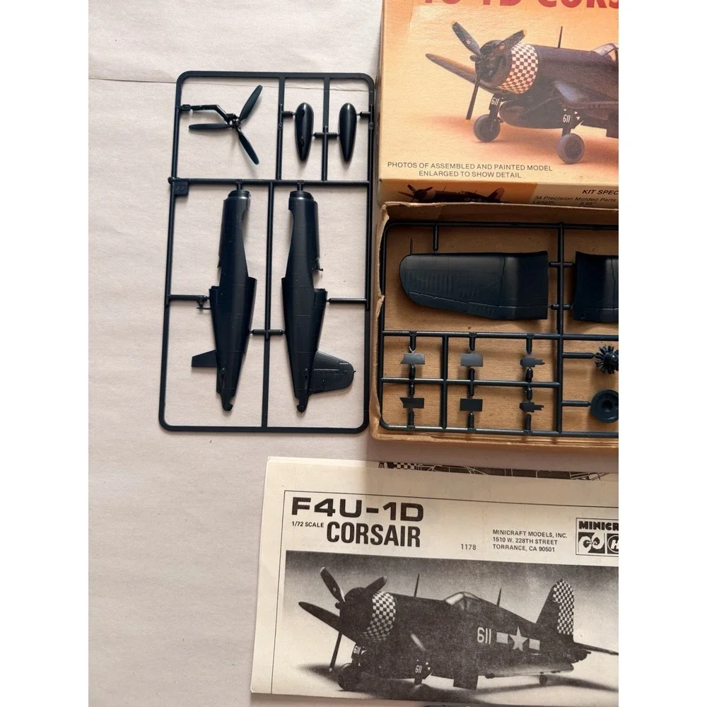 Vintage Minicraft Hasegawa 1/72 F4U-1D Corsair Model Kit #1178 • Open Box